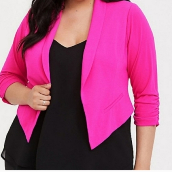 Studio Refined Crepe Shawl Collar Blazer Torrid Hot Pink 3/4 sleeve Barbie 3 - Picture 1 of 4
